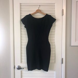 BCBGMAXAZRIA Short Sleeved Bandage Dress